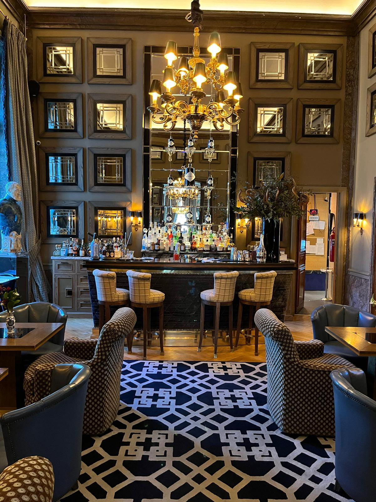 La Biblioteca by Gresca. Hotel Santo Mauro